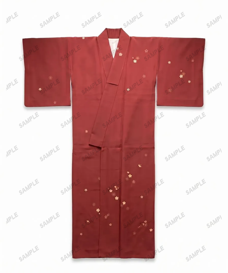 Vintage Seiden-Kimono mit Kranich-Muster auf Holzständer